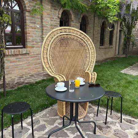 Open Concept Boutique