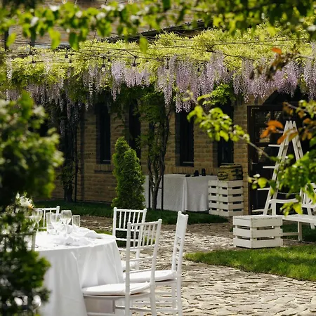 Open Concept Boutique