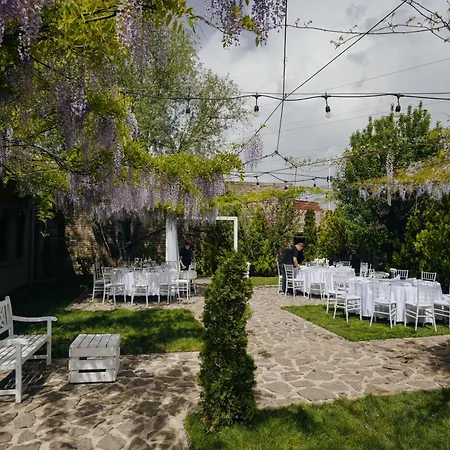 Open Concept Boutique Отель Белград