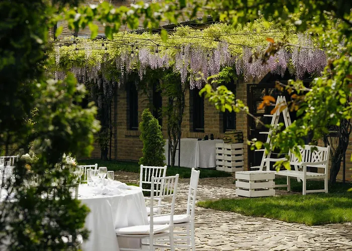 Open Concept Boutique